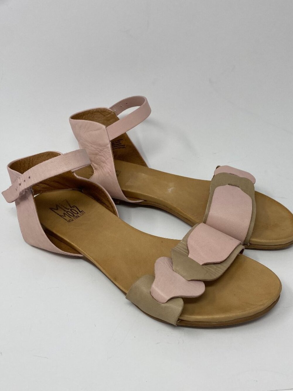 Miz Mooz Antoinette Flat Sandals Womens 9.5 Pink Beige Scalloped Ankle Strap